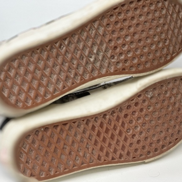 VANS ladies size 9 hi-top sneakers - Picture 6 of 6